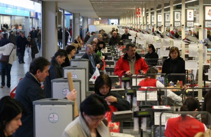 Radno vrijeme trgovina i shopping centara na Badnjak, Božić i Štefanje 2018.