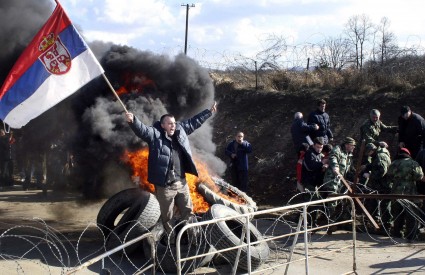 Rezervisti iz Srbije prešli granicu i napali kosovsku policiju