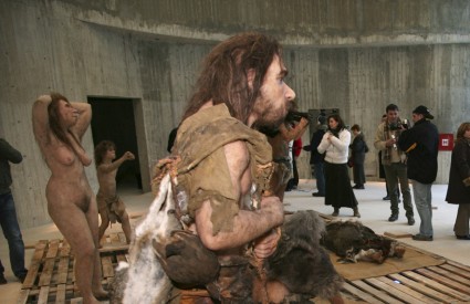 Rezultati triju istraživanja do kraja 2008. godine trebali bi dokazati utjecaj neandertalca na današnjeg homo sapiensa