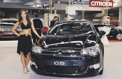 Hostesa Citroëna Ines Makek je izabrana za Miss ZG Auto Showa
