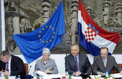 Povjerenstvo ne zna što će biti s cijenama  nakon ljeta 