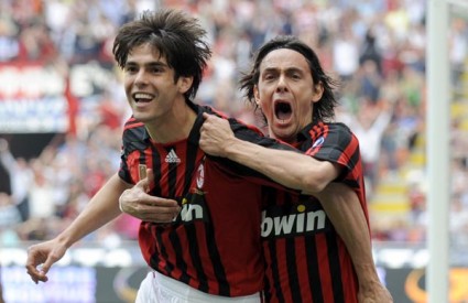 Kaka i Iznaghi guraju Milan prema pretkolu Lige prvaka