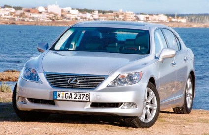 Lexus LS 460