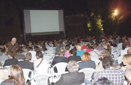 Open-air kino