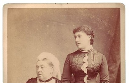 Kraljica Viktorija i njena kći Beatirce