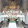 Kardinal Bozanić čestitao Uskrs