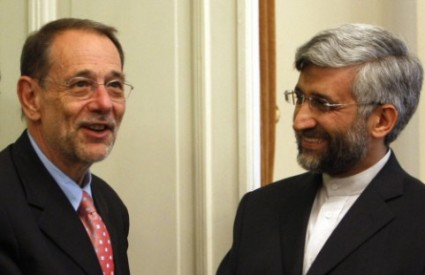 Javier Solana i iranski pregovarač Saeed Jalili tokom jednog od sastanaka