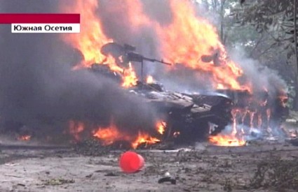 Uništeni gruzijski tenkovi na ulicama Tskhinvalija