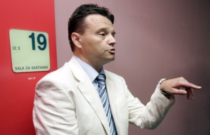 Dr. Željko Klisović