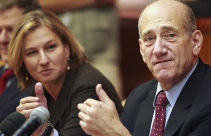 Ehud Olmert i njegova stranačka nasljednica Tzipi Livni Ehud Olmert i njegova stranačka nasljednica Tzipi Livni