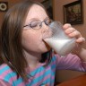 Kravlje mlijeko je ipak dobro za djecu?