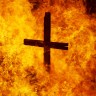 Obaminim pristašama spaljen križ pred kućom