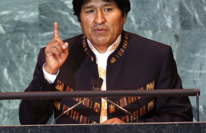 Evo Morales poznat je po ljubavi prema žvakanju lista koke