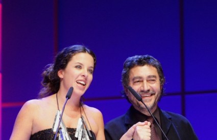 Redateljica Claudia Llosa i producent Antonio Chavarrias na dodjeli Zlatnog medvjeda.