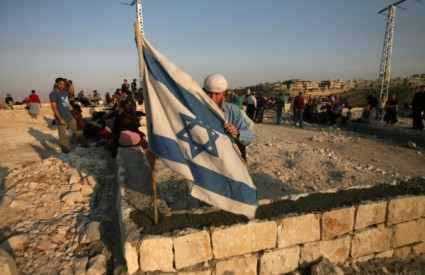 Izrael gradi ogradu duž granice s Egiptom Izrael gradi ogradu duž granice s Egiptom
