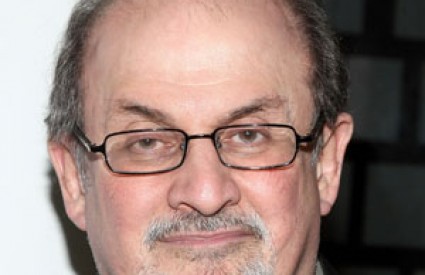 Salman Rushdie tuguje za prošlošću