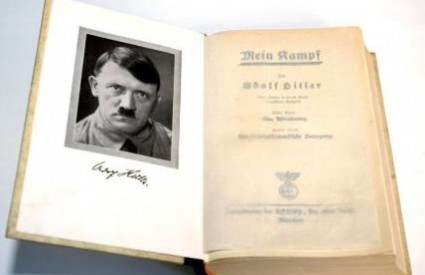 Mein Kampf vratio se na police knjižara