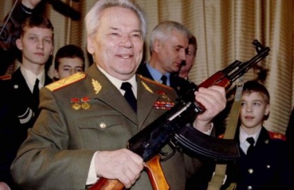 Mihail T. Kalašnjikov, izumitelj istoimene puške