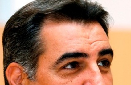 Nadan nepogrešivo gađa u metu Nadan nepogrešivo gađa u metu