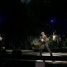 U2 na YouTube - Adam Clayton