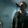 U2 na YouTube - Bono front