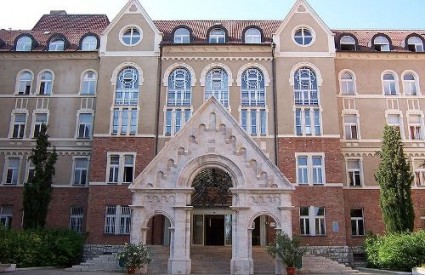 Zgrada Sveučilišta u Pečuhu