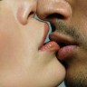 Prvi poljubac - što radi našem tijelu?