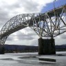 Spektakularno srušen most između New Yorka i Vermonta
