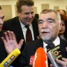 Mesić podnio privatnu tužbu protiv Darka Petričića