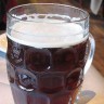 Britanci traže čvršće pivske čaše u pubovima