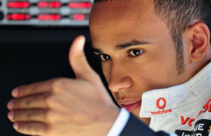 Lewis Hamilton je ostvario prvu pobjedu u sezoni