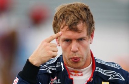 Vettel je ponovno prvi