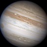 Razjašnjena priroda Jupiterovih obojenih prstenova