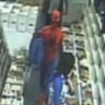 Spiderman uhvatio kradljivca stripova uz pomoć dva Jedija