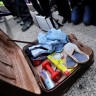 Prosvjednici Bandiću pripremili kofer za boravak u Remetincu