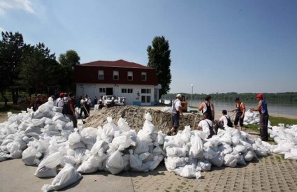 Vukovar Dunav vodeni val Vukovar Dunav vodeni val