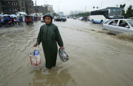 Kina poplave kiše mrtvi