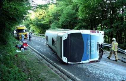 prometna autobus djeca Veljun