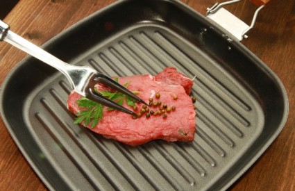biftek odrezak crveno meso
