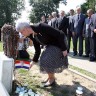 Vukovar: Kosor položila vijenac na Memorijalnom groblju