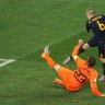 Španjolci i Nizozemci kažnjeni zbog pregrube igre u finalu SP-a