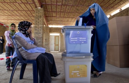 Afganistan: Eksplozije i napadi obilježili izbore