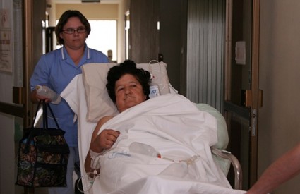Žena ozlijeđena krhotinama MiG-ova ide na dodatne operacije