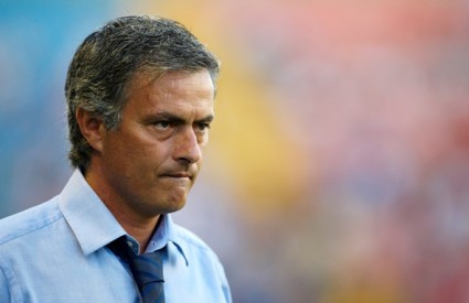 Mourinho: Mali klubovi rade za Barcelonu