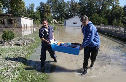 Novčana pomoć za žrtve poplava