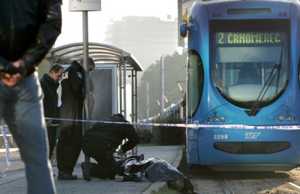 Ubojstvo na tramvajskoj stanici u Vukovarskoj ulici