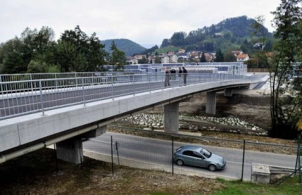 Josipović i Tuerk otvorili most preko rijeke Sutle 