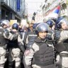 Deseci ljudi ozlijeđeni u sukobima policije i prosvjednika 