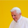 Papa morao prekinuti propovijed zbog oluje