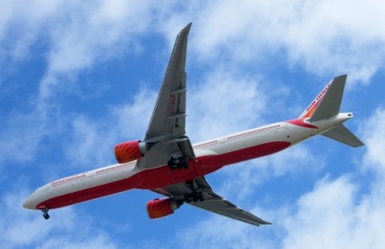 Indijski piloti vole čašicu i dobru kapljicu Indijski piloti vole čašicu i dobru kapljicu